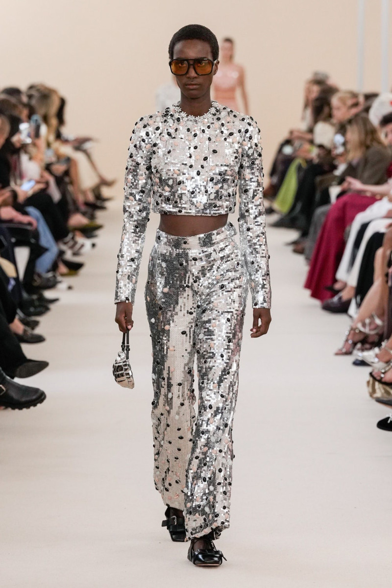 Giambattista Valli fashion show for Autumn/Winter 2024