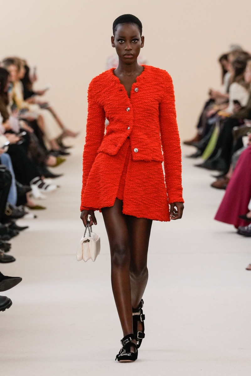 Giambattista Valli fashion show for Autumn/Winter 2024