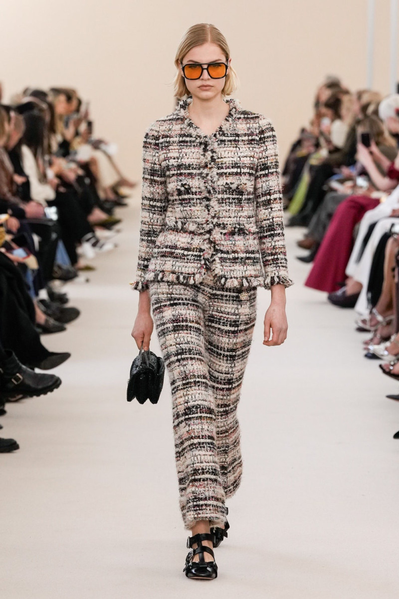 Anna Lochert featured in  the Giambattista Valli fashion show for Autumn/Winter 2024