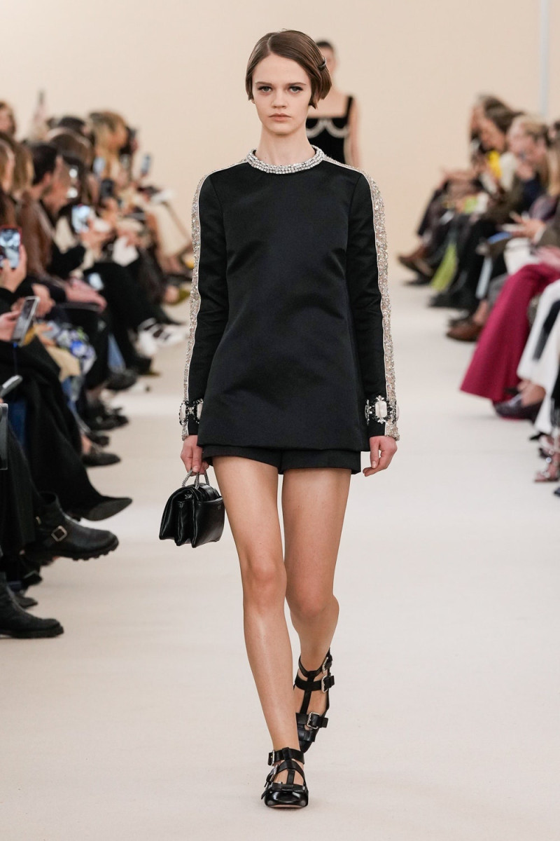 Giambattista Valli fashion show for Autumn/Winter 2024