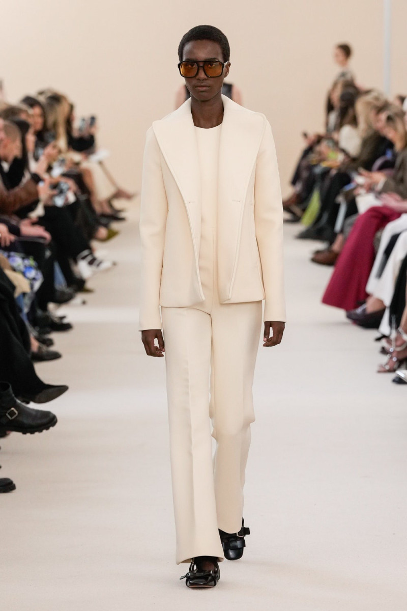 Giambattista Valli fashion show for Autumn/Winter 2024