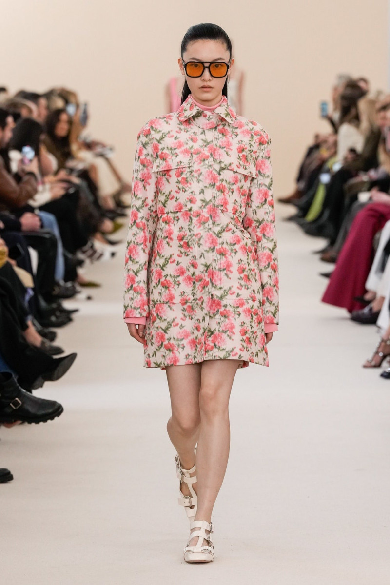 Linzi Li featured in  the Giambattista Valli fashion show for Autumn/Winter 2024