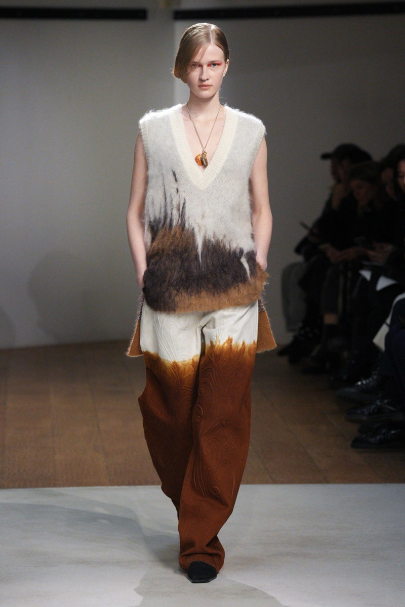 Mame Kurogouchi fashion show for Autumn/Winter 2024