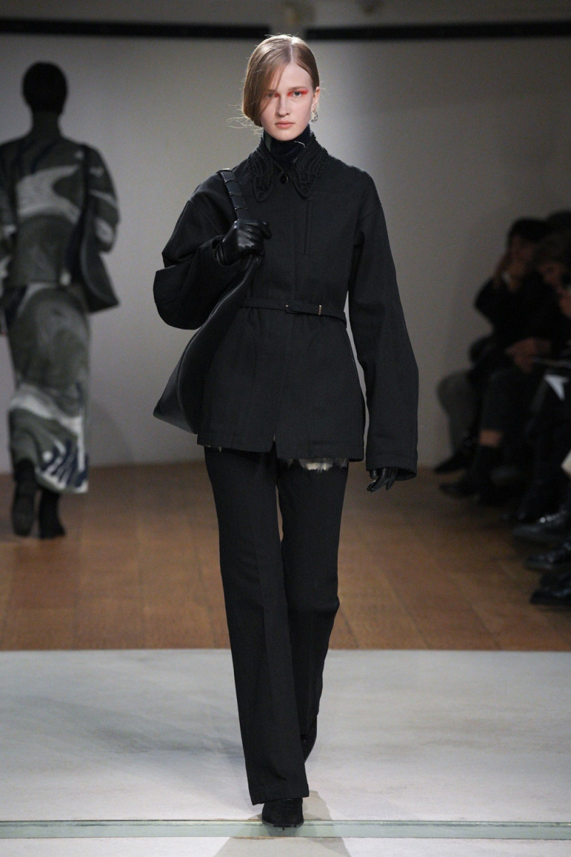 Mame Kurogouchi fashion show for Autumn/Winter 2024