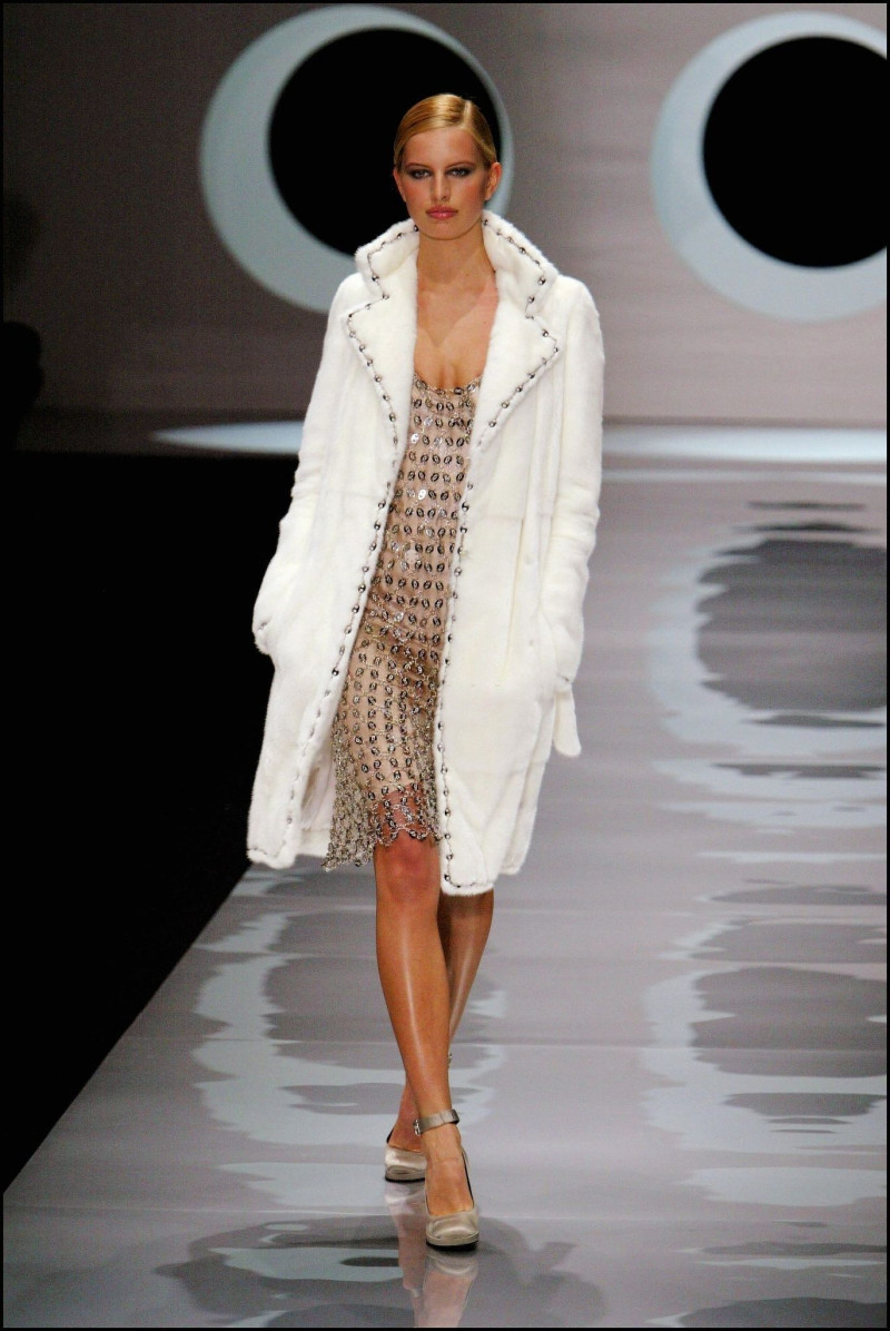 Karolina Kurkova featured in  the Paco Rabanne fashion show for Autumn/Winter 2004