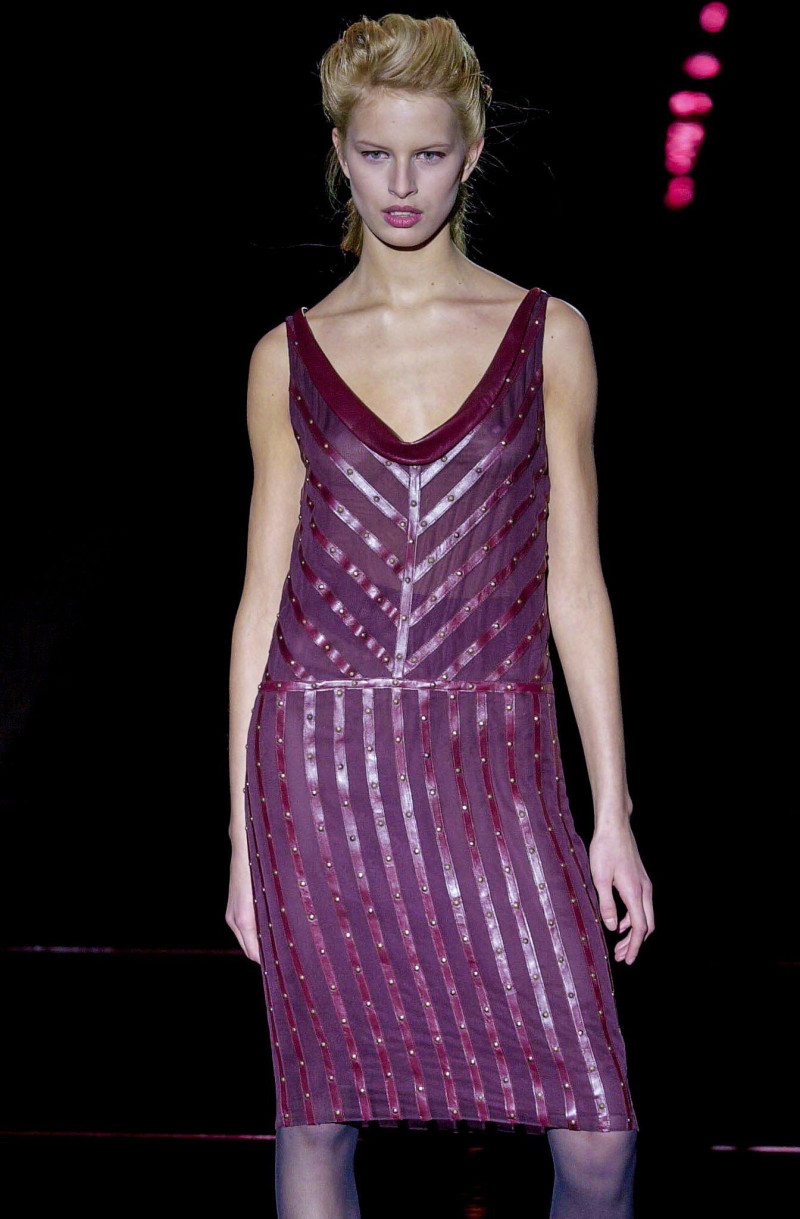 Karolina Kurkova featured in  the Badgley Mischka fashion show for Autumn/Winter 2001