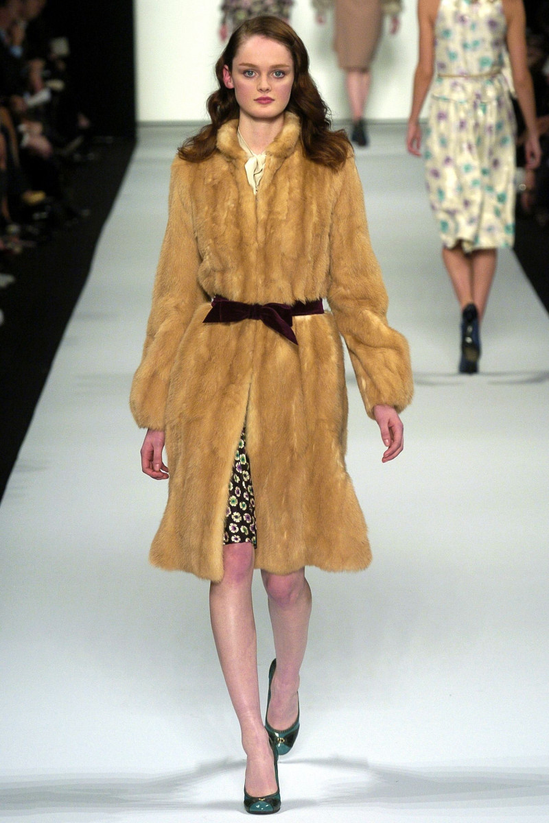 Marc Jacobs fashion show for Autumn/Winter 2004