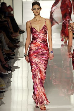 Emanuel Ungaro Haute-Couture fashion show for Autumn/Winter 2003