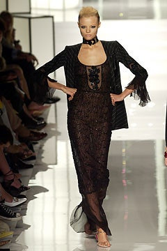 Emanuel Ungaro Haute-Couture fashion show for Autumn/Winter 2003