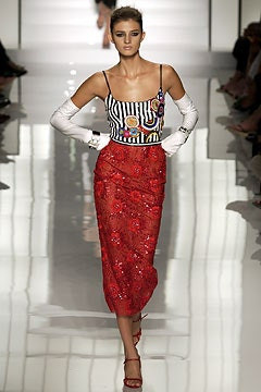 Emanuel Ungaro Haute-Couture fashion show for Autumn/Winter 2003