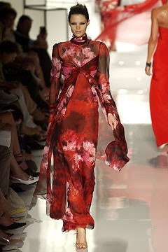 Emanuel Ungaro Haute-Couture fashion show for Autumn/Winter 2003