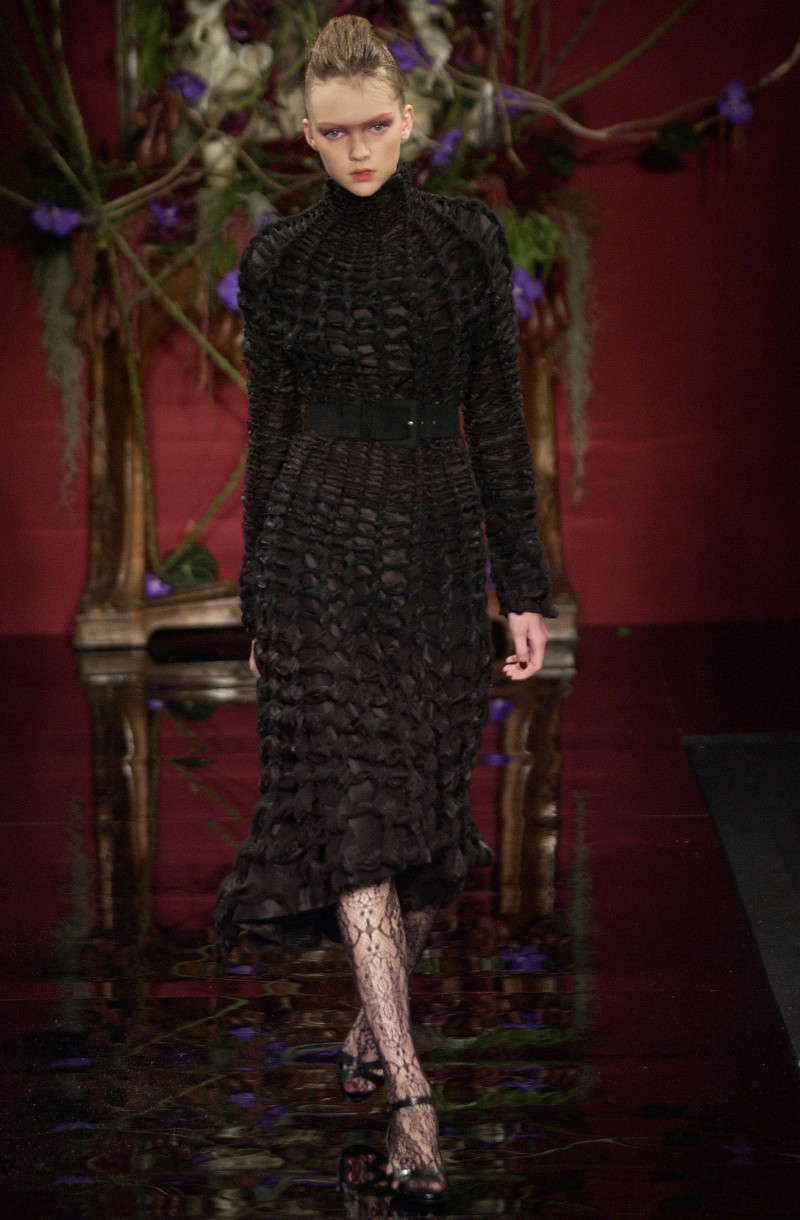 Givenchy Haute Couture fashion show for Autumn/Winter 2003