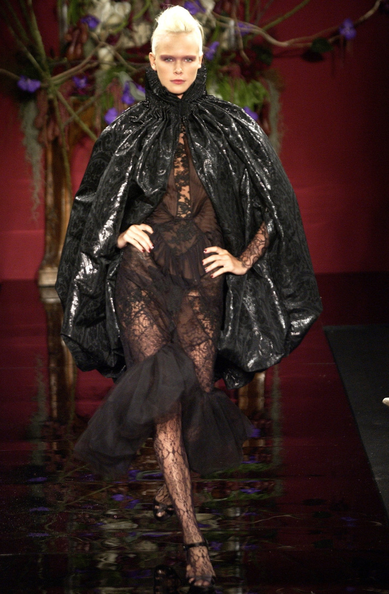 Givenchy Haute Couture fashion show for Autumn/Winter 2003