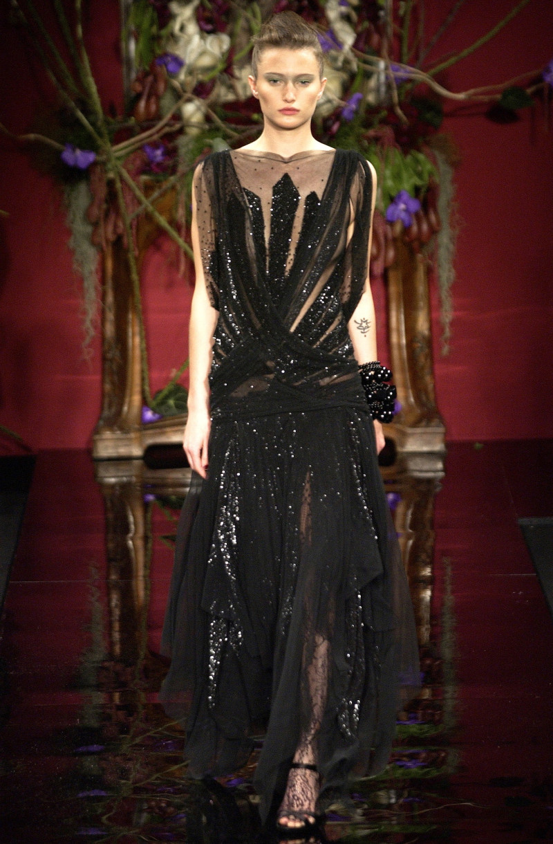 Givenchy Haute Couture fashion show for Autumn/Winter 2003