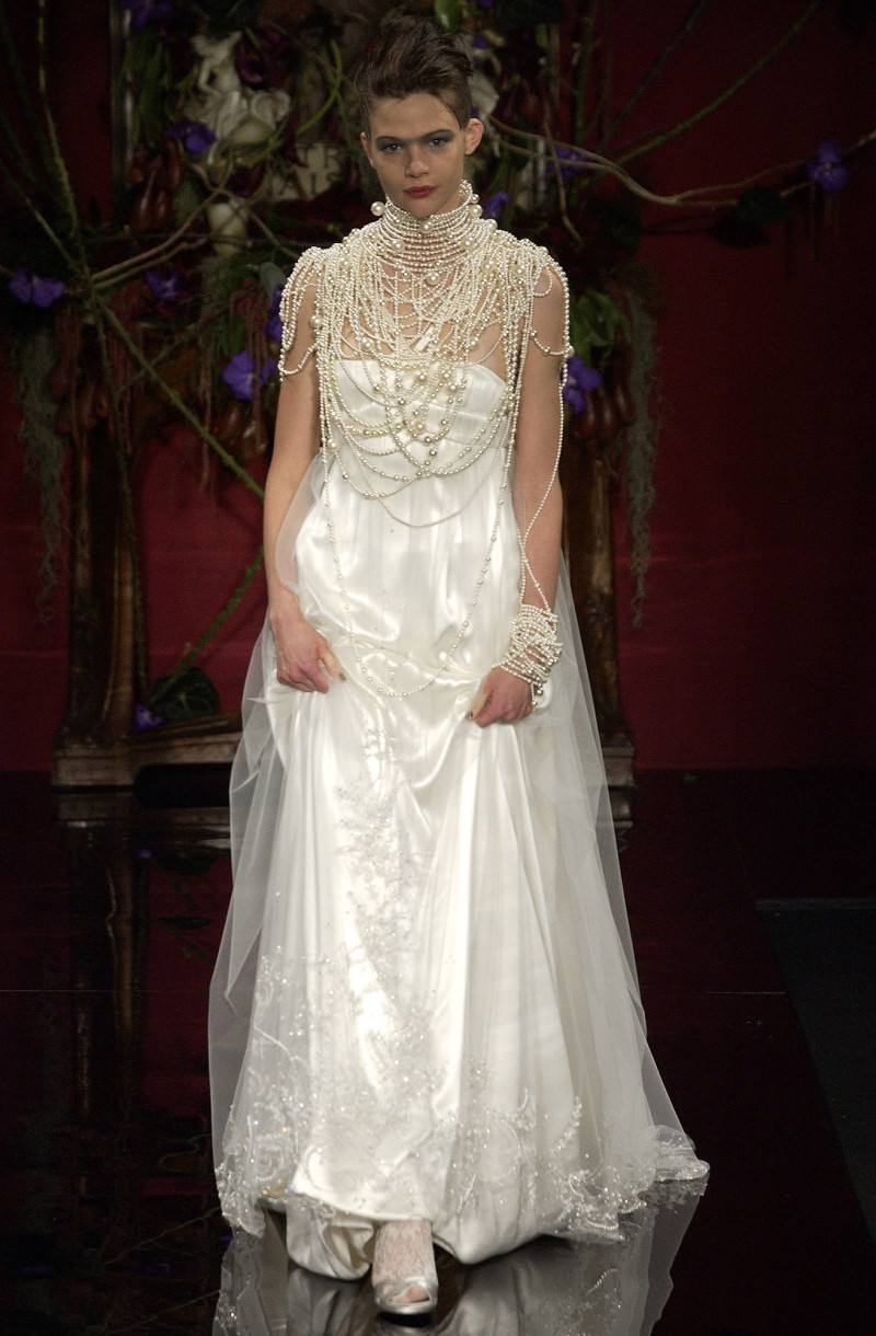 Givenchy Haute Couture fashion show for Autumn/Winter 2003