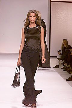 Valentino fashion show for Autumn/Winter 2000