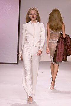 Valentino fashion show for Autumn/Winter 2000