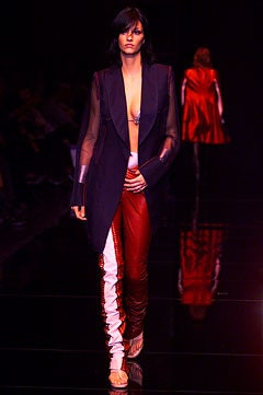 Gianfranco Ferré fashion show for Spring/Summer 2002