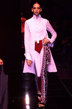 Gianfranco Ferré fashion show for Spring/Summer 2002