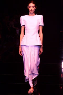 Gianfranco Ferré fashion show for Spring/Summer 2002