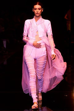 Gianfranco Ferré fashion show for Spring/Summer 2002