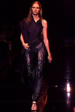 Gianfranco Ferré fashion show for Spring/Summer 2002