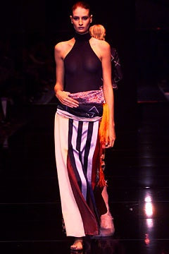 Gianfranco Ferré fashion show for Spring/Summer 2002