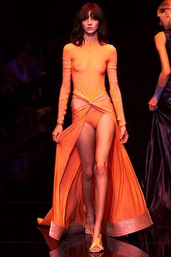 Gianfranco Ferré fashion show for Spring/Summer 2002