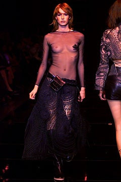 Gianfranco Ferré fashion show for Spring/Summer 2002