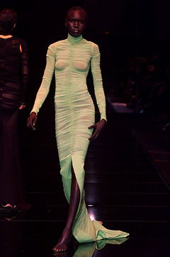 Gianfranco Ferré fashion show for Spring/Summer 2002