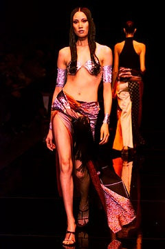 Gianfranco Ferré fashion show for Spring/Summer 2002