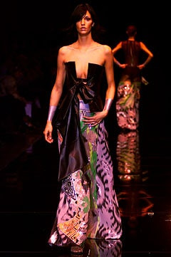 Gianfranco Ferré fashion show for Spring/Summer 2002