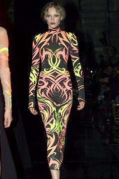 Gianfranco Ferré fashion show for Spring/Summer 2002