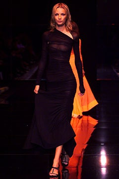 Gianfranco Ferré fashion show for Spring/Summer 2002