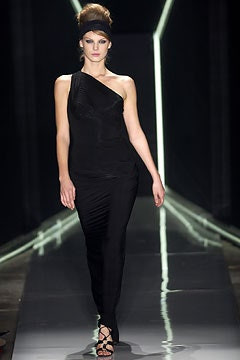 Donna Karan New York fashion show for Autumn/Winter 2003