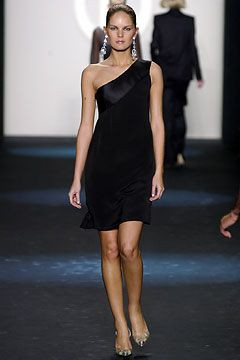 Bill Blass fashion show for Spring/Summer 2004