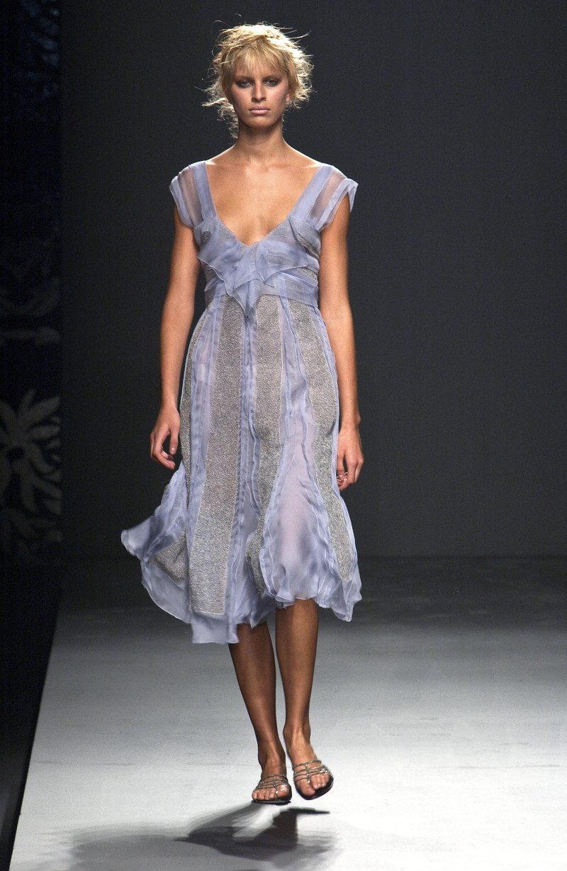 Karolina Kurkova featured in  the Alberta Ferretti fashion show for Spring/Summer 2002