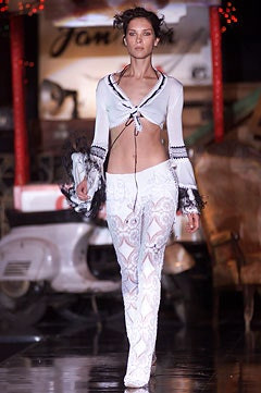 Antonio Berardi fashion show for Spring/Summer 2002