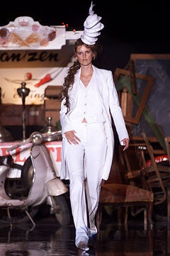 Antonio Berardi fashion show for Spring/Summer 2002