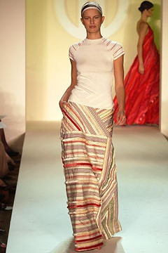 Bill Blass fashion show for Spring/Summer 2003