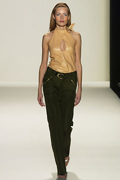 Carolina Herrera fashion show for Spring/Summer 2003