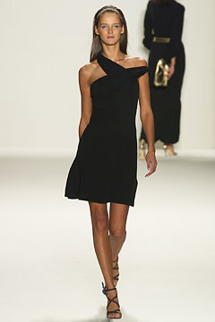 Carolina Herrera fashion show for Spring/Summer 2003