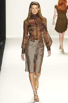 Carolina Herrera fashion show for Spring/Summer 2003