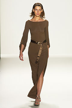 Carolina Herrera fashion show for Spring/Summer 2003