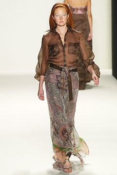 Carolina Herrera fashion show for Spring/Summer 2003