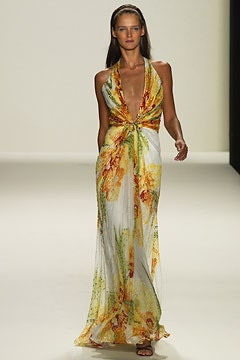 Carolina Herrera fashion show for Spring/Summer 2003