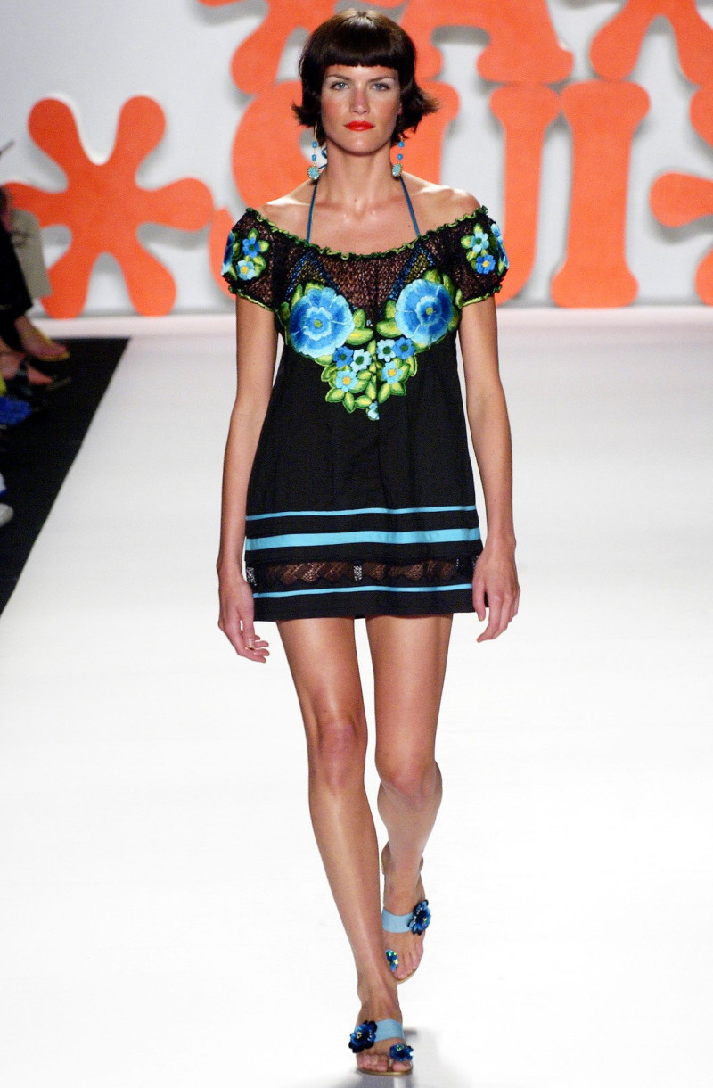 Anna Sui fashion show for Spring/Summer 2004