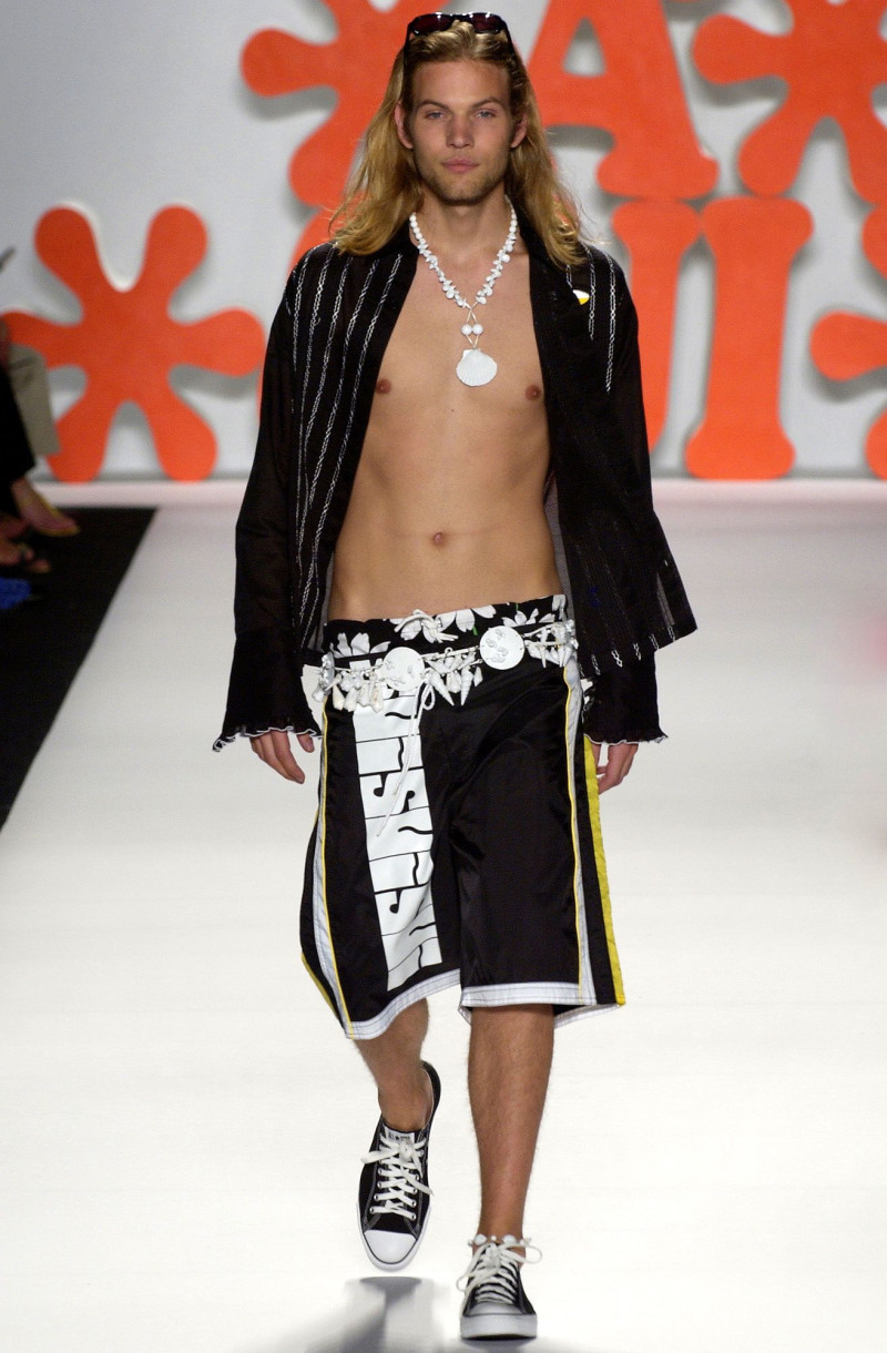 Anna Sui fashion show for Spring/Summer 2004