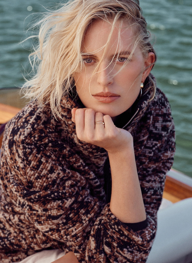 Karolina Kurkova featured in  the Varley advertisement for Autumn/Winter 2021