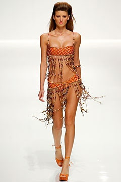 Givenchy fashion show for Spring/Summer 2003